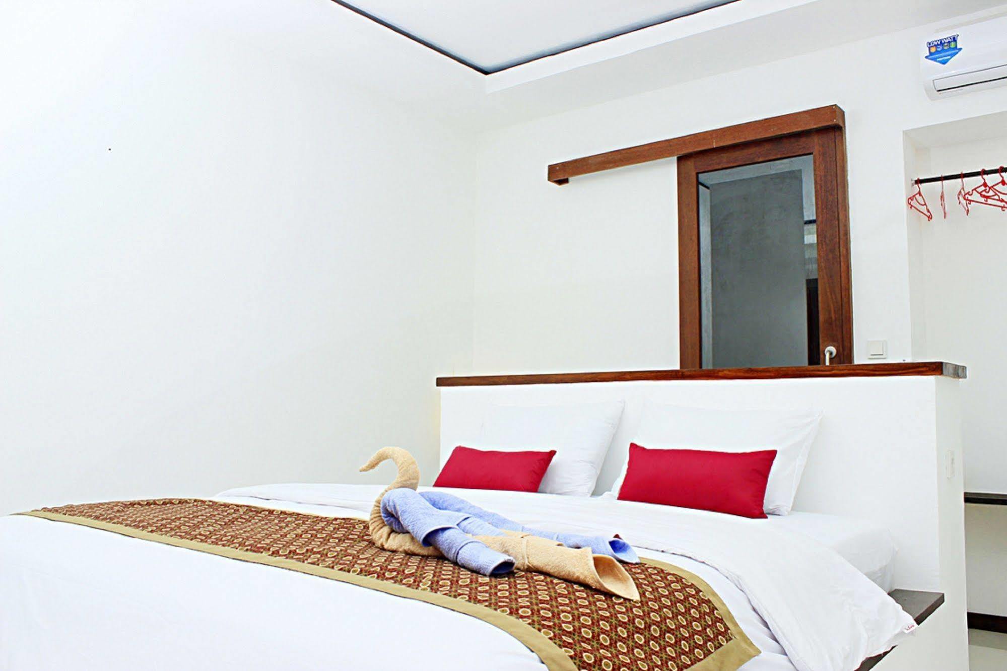 Hotel Zamburger Lombok - Previously Alam Mimpi Hotel Mangsit Eksteriør billede